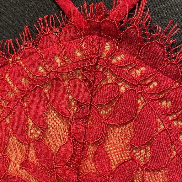 Lulus lined deep red lace fitted slip style halter midi. NWT. Size medium. - Picture 6 of 8